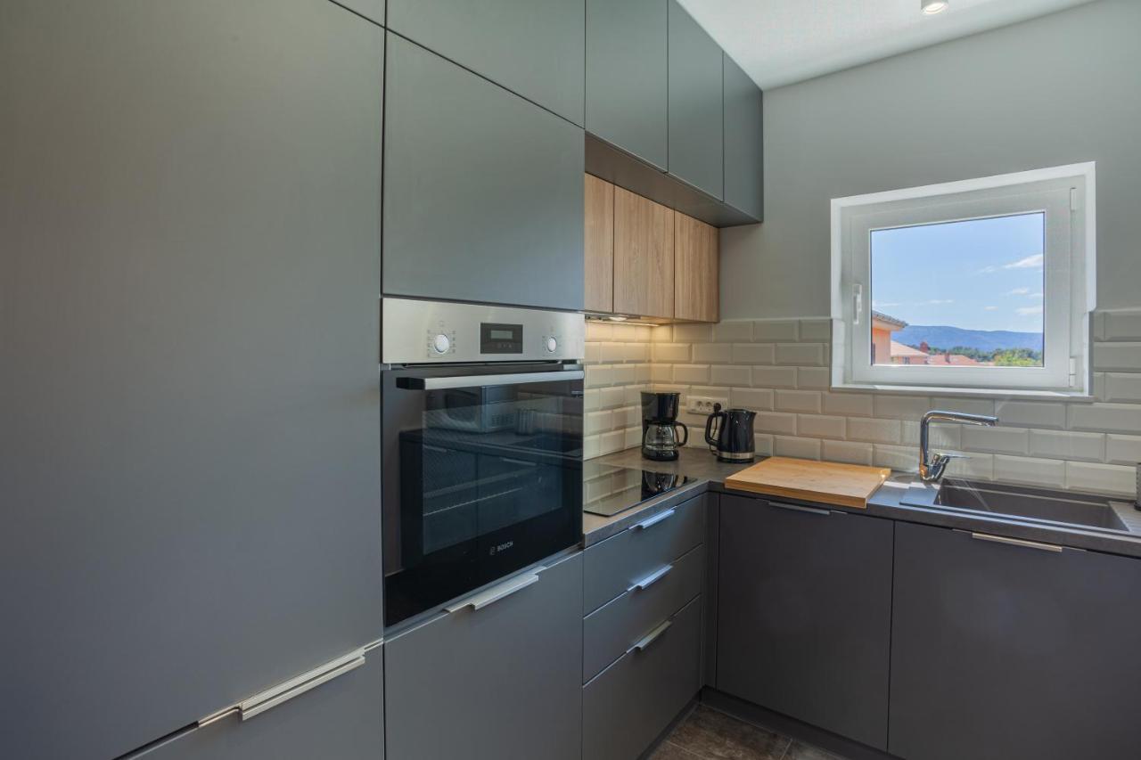 Apartman Petra Cres Zewnętrze zdjęcie
