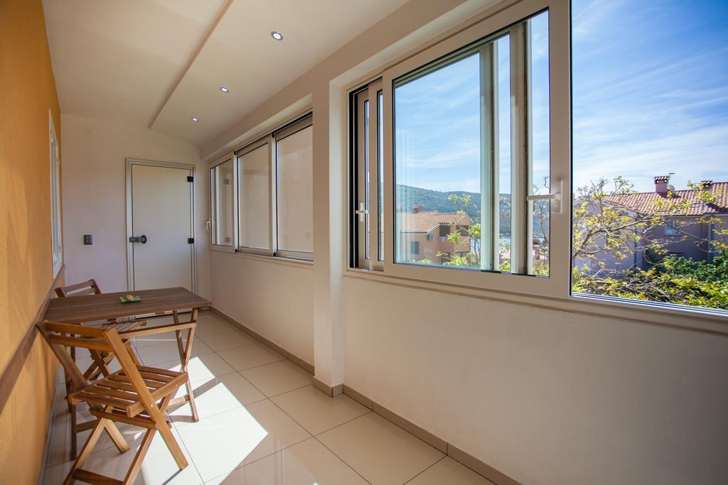 Apartman Petra Cres Zewnętrze zdjęcie